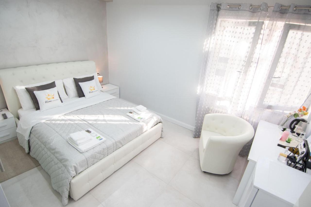 Klemi, Rooms In Old Town Dolomia Best Home Check In Automatico Trento Exterior photo